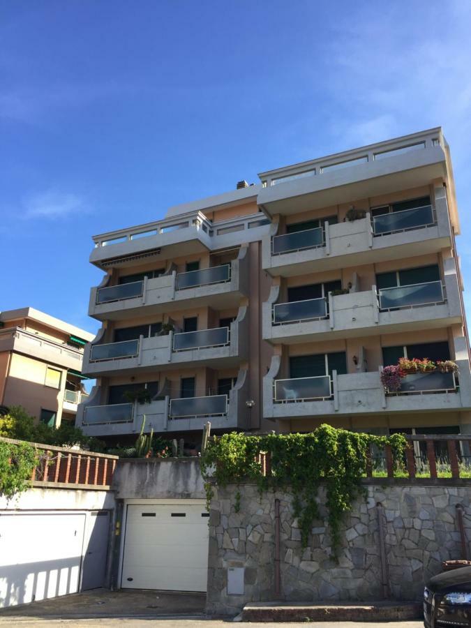 Apartament L'Attico Di Anna San Remo Zewnętrze zdjęcie